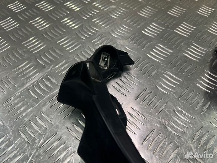 Крепление фары переднее правое Bmw 3 E90