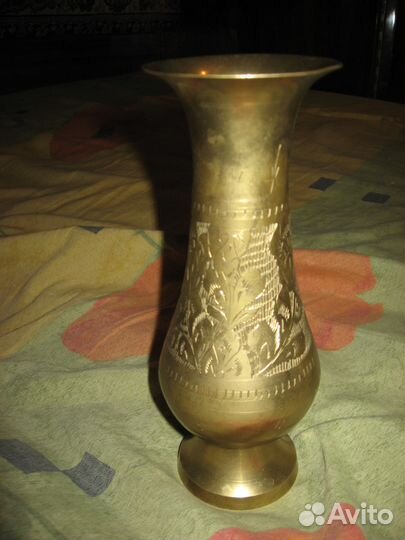 Индийская бронзовая ваза ручной работы