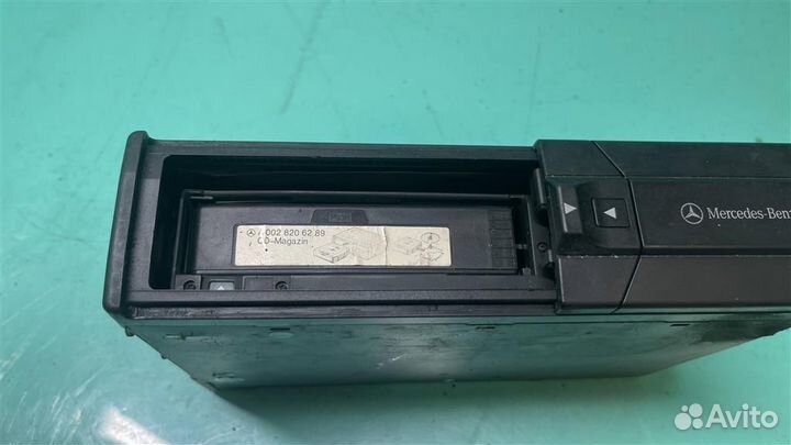 Cd changer #:6378 Mercedes Benz W220 S-Class 199