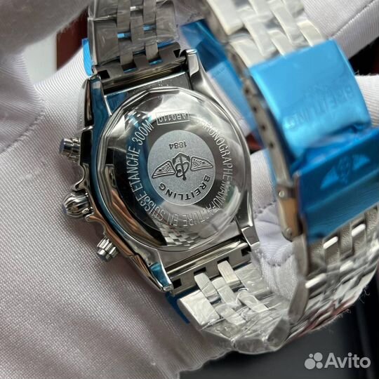 Часы Breitling