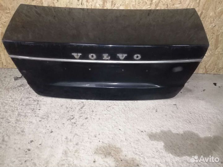 Крышка багажника на Volvo S 80 ll