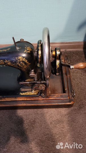 Швейная машина Singer