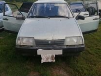 ВАЗ (LADA) 21099 1.5 MT, 2002, битый, 300 000 км, с пробегом, цена 60 000 руб.