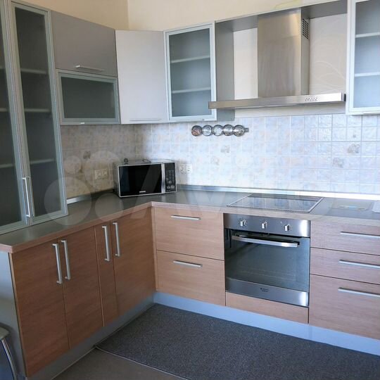 2-к. квартира, 100 м², 3/9 эт.