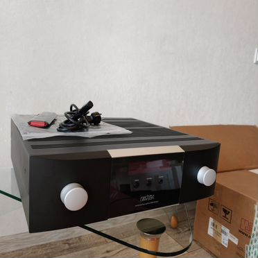 Усилитель Mark Levinson 5802