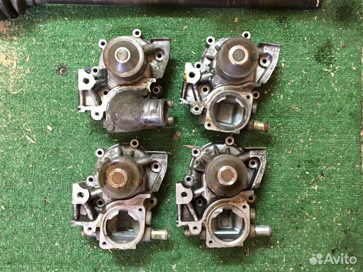 Помпа на Субару