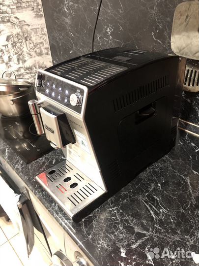 Кофемашина delonghi