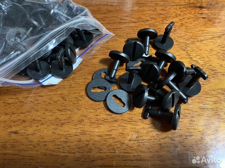 Клипсы ковров бмв е39, Крепления ковров bmw e39