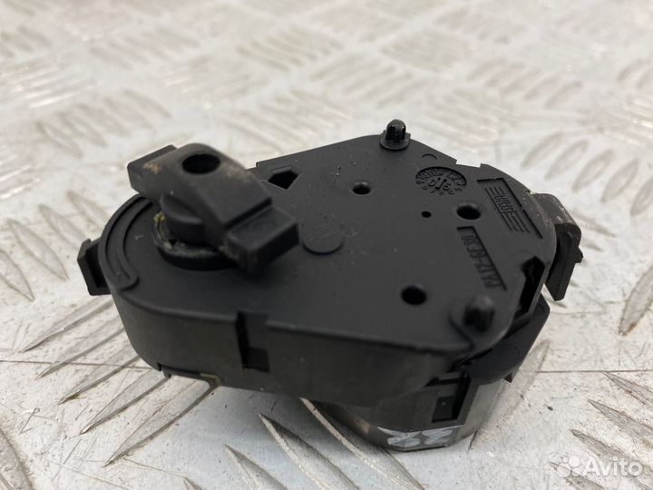 Б/У Сервопривод заслонки печки (моторчик