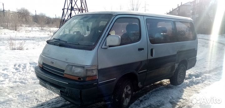 Toyota Hiace МКПП 5ст.4WD