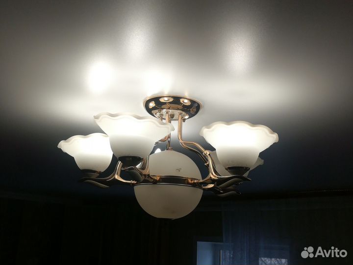 Люстра/Светильник потолочный