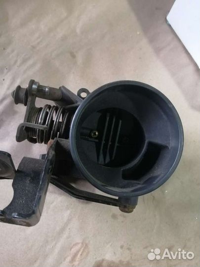 Дроссельная заслонка форд