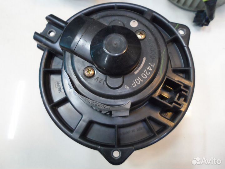 Мотор печки Toyota