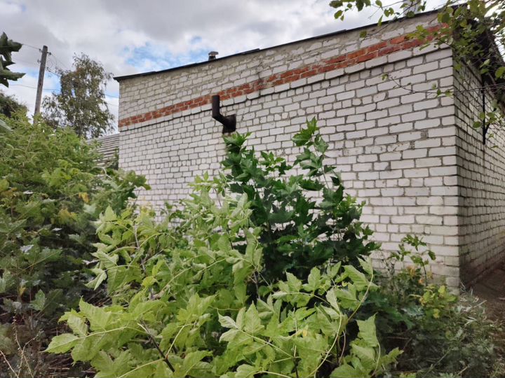 Гараж, > 30 м²