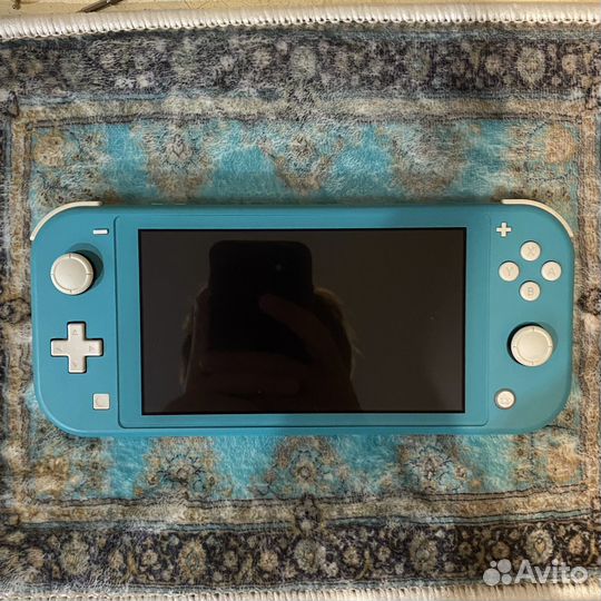 Nintendo Switch Lite (чипованная)