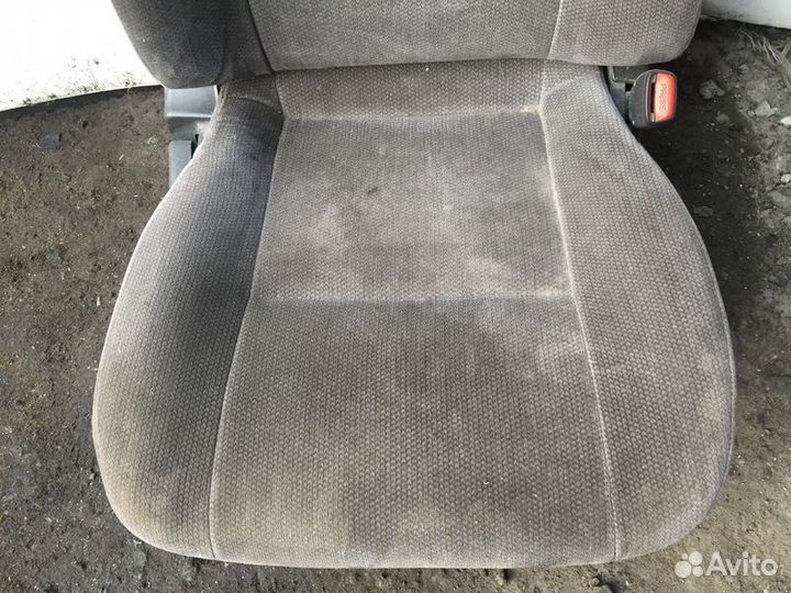 Сидение переднее правое Nissan Maxima A32 (1994—20