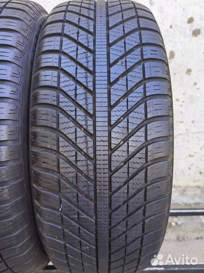 Goodyear Vector 4Seasons 205/50 R17 89V
