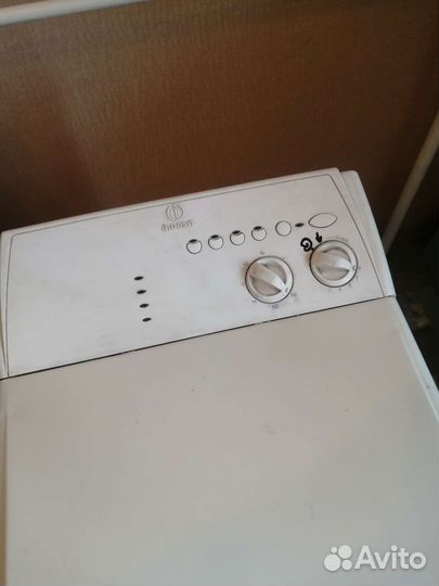 Стиральная машина с вертикальной загрузкой