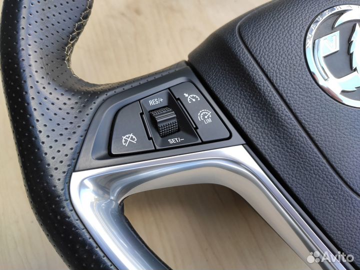 Руль OPC VXR на Opel Astra J