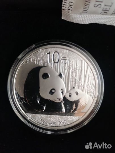 10 юаней Панда 2011г.серебро 999пр