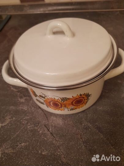 Набор эмалированной посуды новый СССР