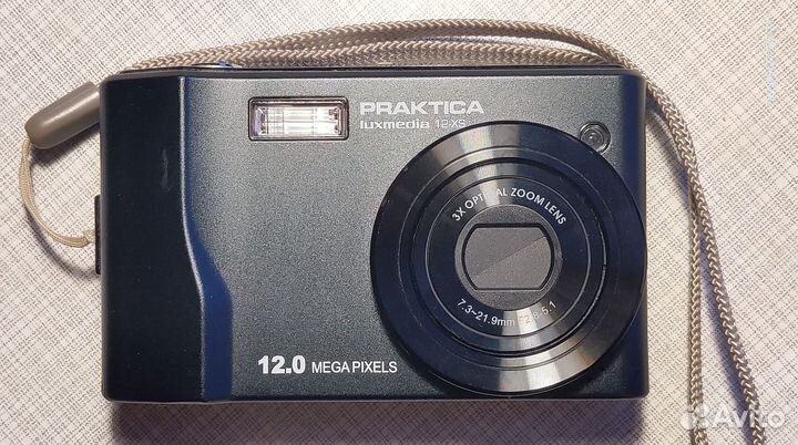 Немецкая компактная камера Praktika Luxmedia 12XS