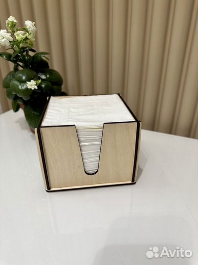 Салфетница из дерева