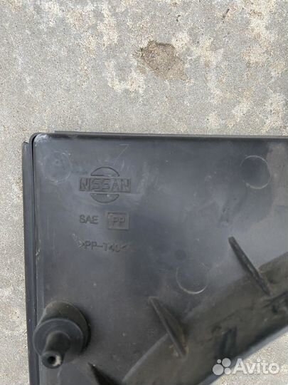 Диффузор радиатора Nissan 21483-9Y000