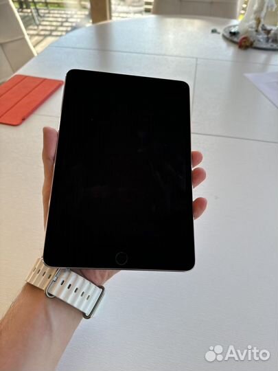 iPad mini 4