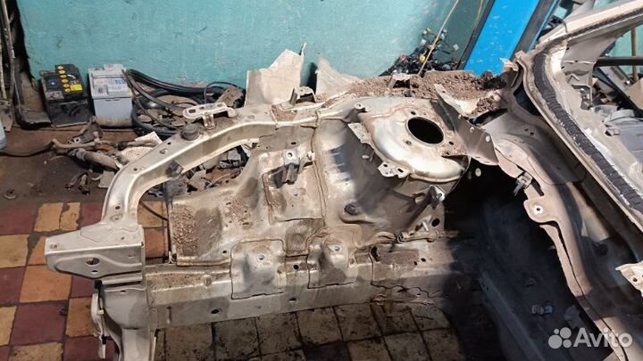 Лонжерон четверть передний правый Mitsubishi