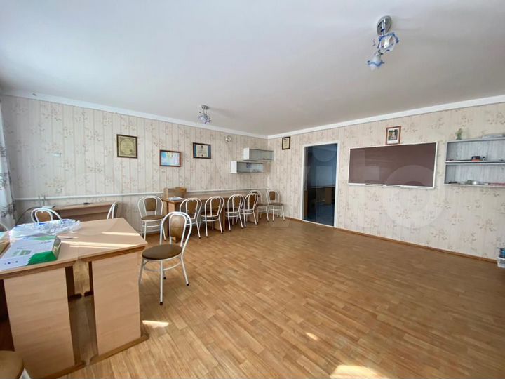 2-к. квартира, 57,4 м², 1/3 эт.