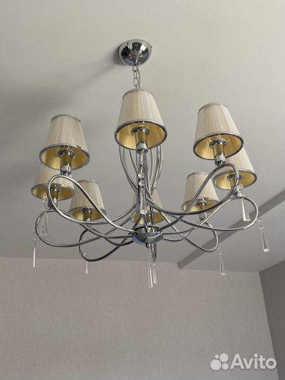 Люстра со светильниками