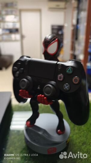 Sony PS4 1TB/ С Хитовыми Играми/GTA5/Metro и други