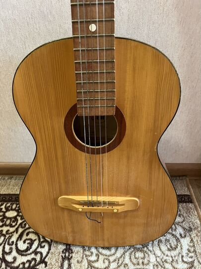 Гитара акустическая
