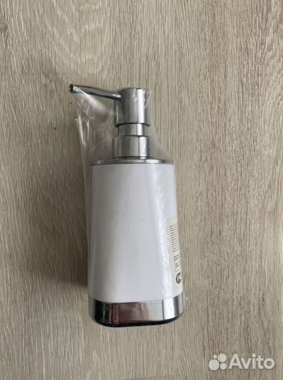 Диспенсер дозатор для мыла