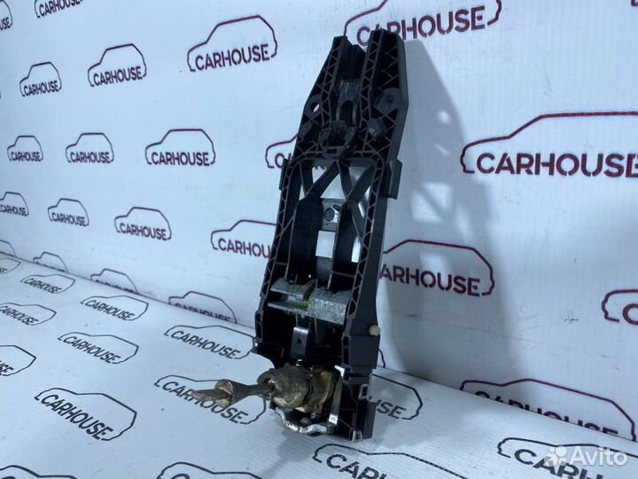 Ручка двери внешняя передняя левая Volkswagen