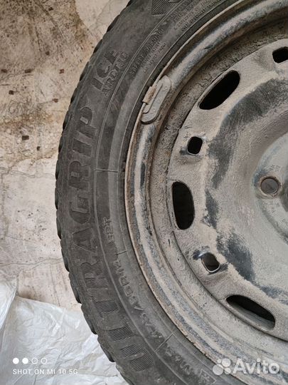 Goodyear UltraGrip Ice 175/65 R14 82T