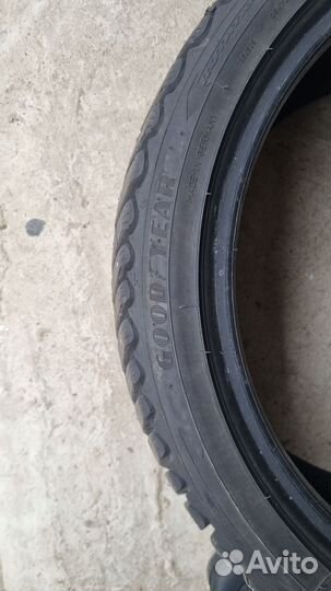 Goodyear Ultragrip Ice Arctic 235/40 R18 95T