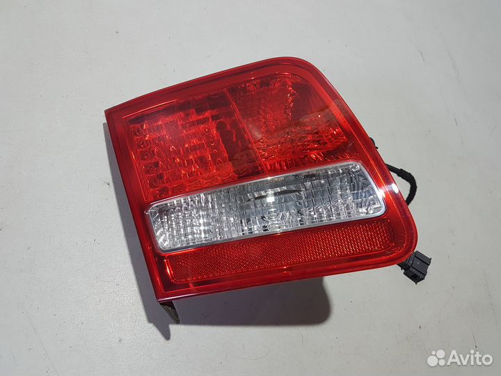 Фонарь задний внутренний левый ауди а8 audi s8