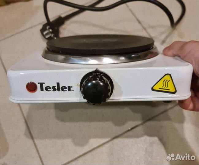 Компактная мини электроплитка Tesler PE-10