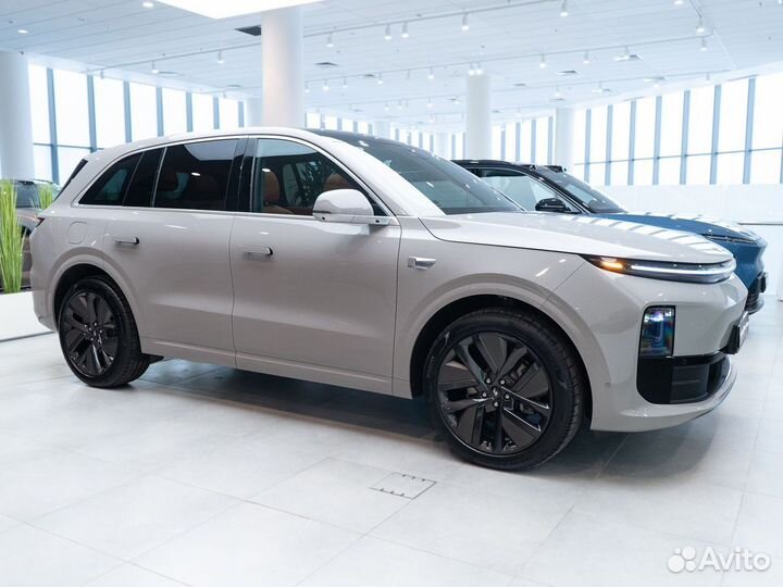 LiXiang L6 1.5 AT, 2024