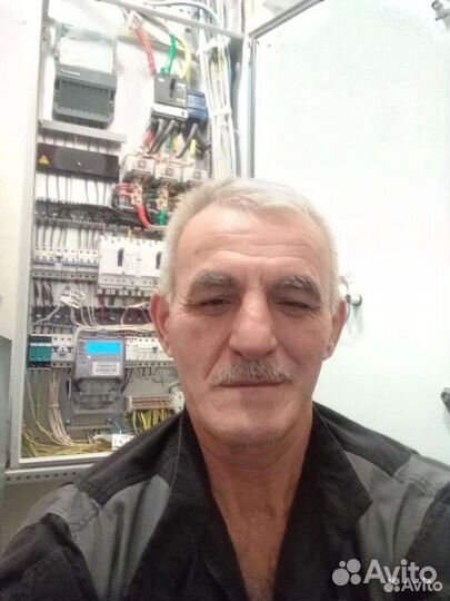 Электромантажник