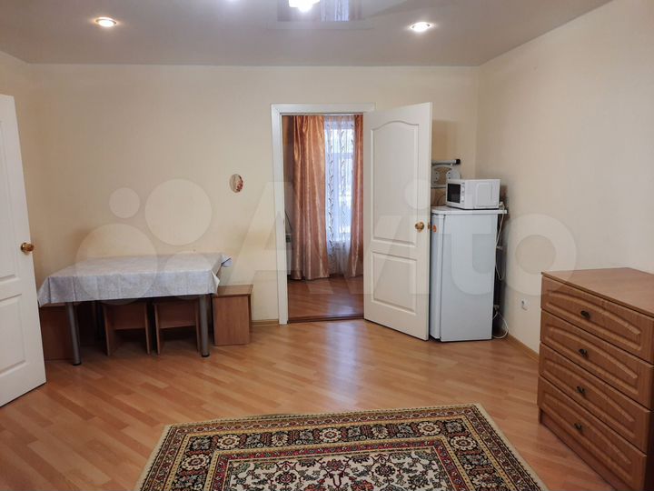 2-к. квартира, 40 м², 2/2 эт.
