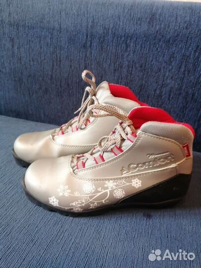 Лыжные ботинки 39 размера