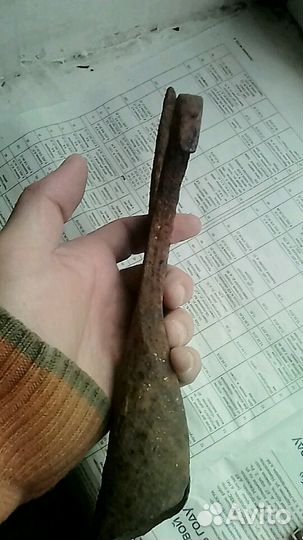 Бугор кованый