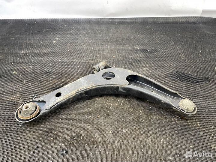 Левый рычаг Mitsubishi ASX
