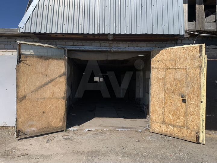 Гараж, > 30 м²