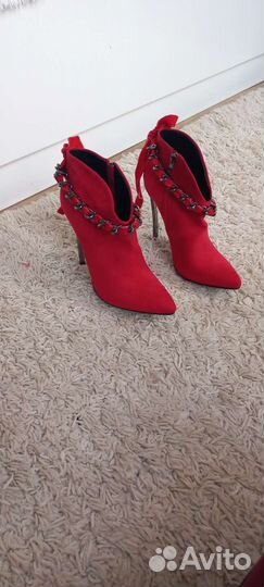 Продаю ботильоны