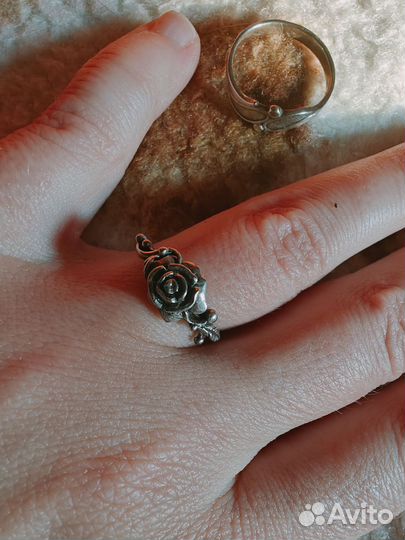 Серебряное кольцо