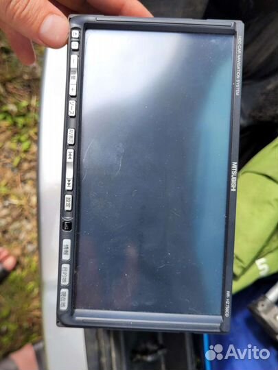 Магнитола Mitsubishi на Mazda Demio